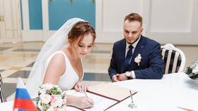 Как расписаться в день подачи заявления в ЗАГС в Аскона
