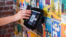 Как установить считыватель QR-кода на телефон в Аскона